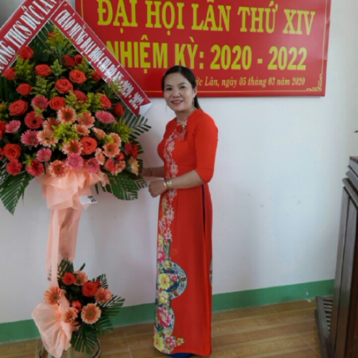 Nguyễn Thị Hồng	Huê